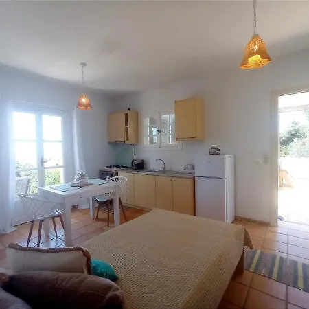 Authentic Kefalonia - Pinecone בית נופש